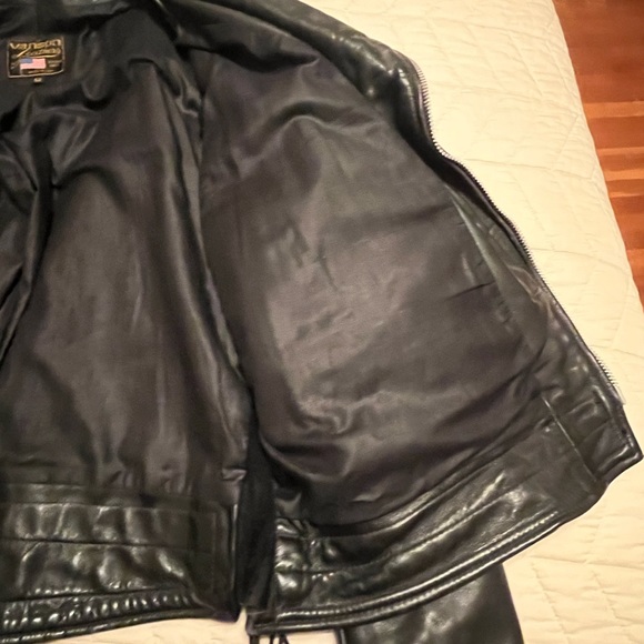 Vanson Leather black motorcycle jacket size 52 - Made IN MA USA - Picture 1 of 16